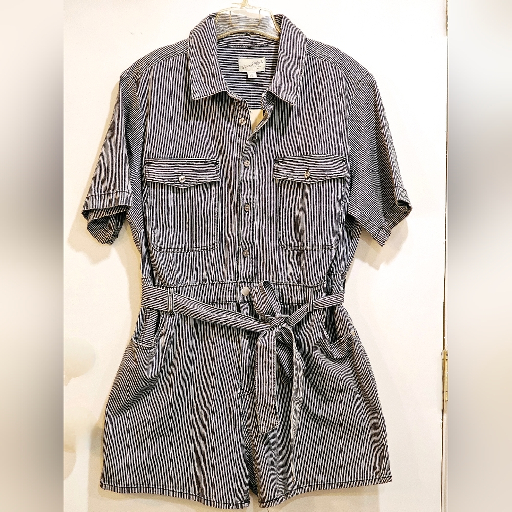 Striped Gray Short Sleeve Romper Size 17